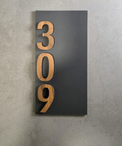 Sinal Numérico Vertical Cinza Escuro e Efeito Madeira Escura Personalizável