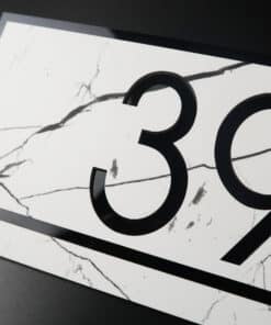Sinal Numérico Mármore Arabesco e Preto Gloss Personalizável